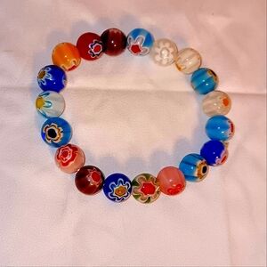 *NWOT* Beautifully crafted glass beaded bracelet!